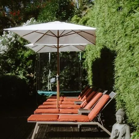 Holiday home Maison Avec Jardin Tropical A 5 Minutes De La Croisette Cannes